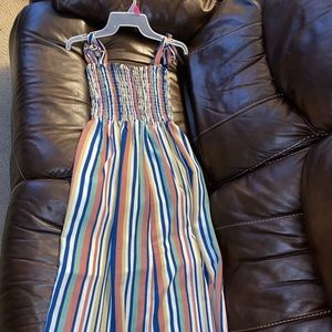 It says 12L on the tag but it fits very well like a medium.